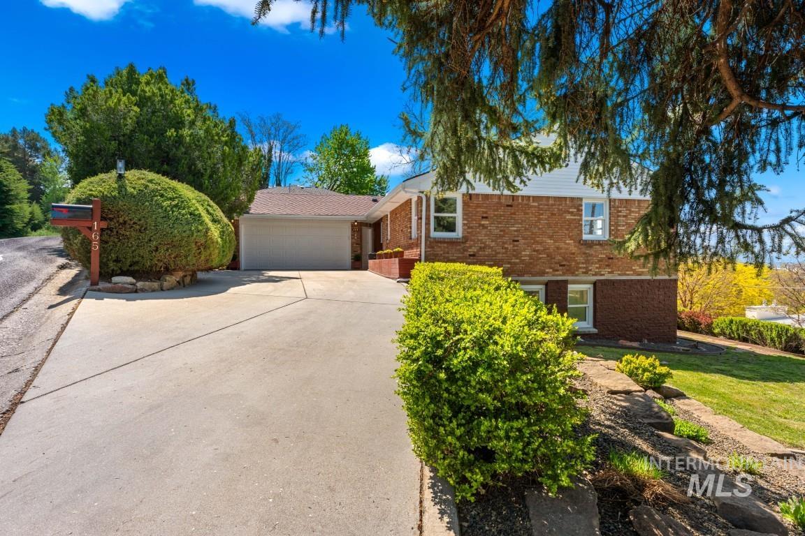 165 W Horizon Dr, Boise, Idaho 83702, 4 Bedrooms, 2 Bathrooms, Residential For Sale, Price $1,360,000,MLS 98983204