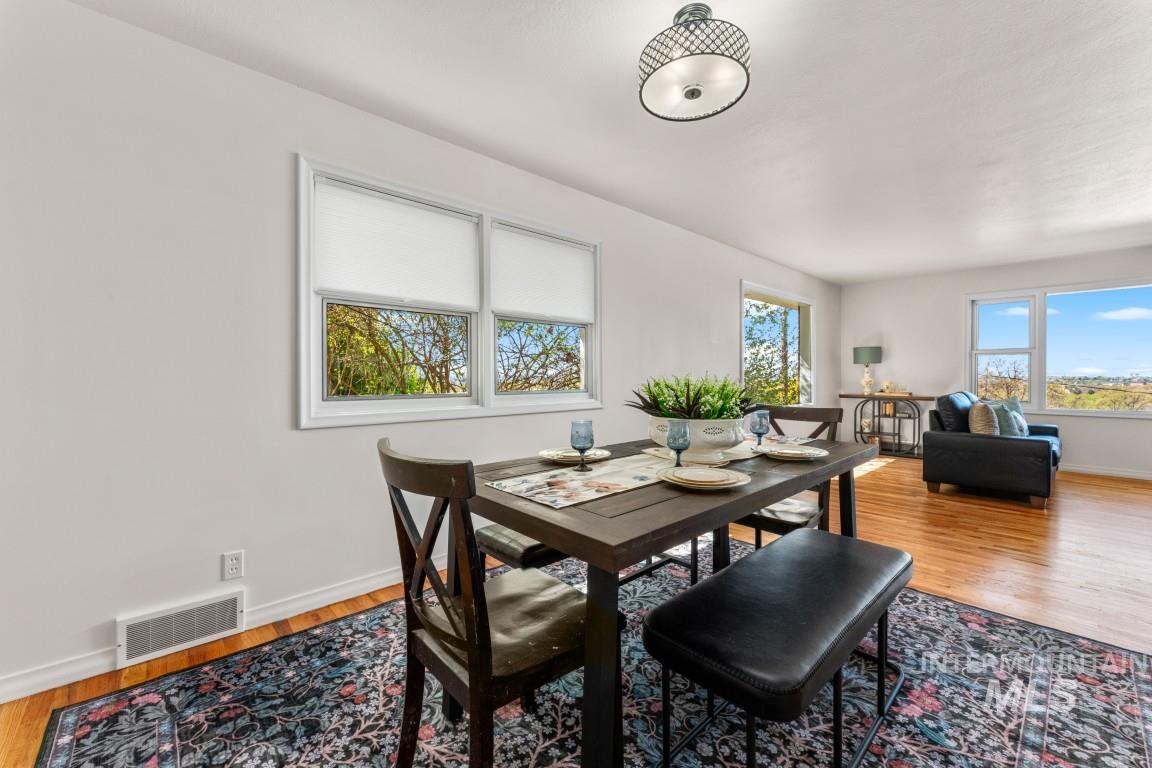 165 W Horizon Dr, Boise, Idaho 83702, 4 Bedrooms, 2 Bathrooms, Residential For Sale, Price $1,360,000,MLS 98983204