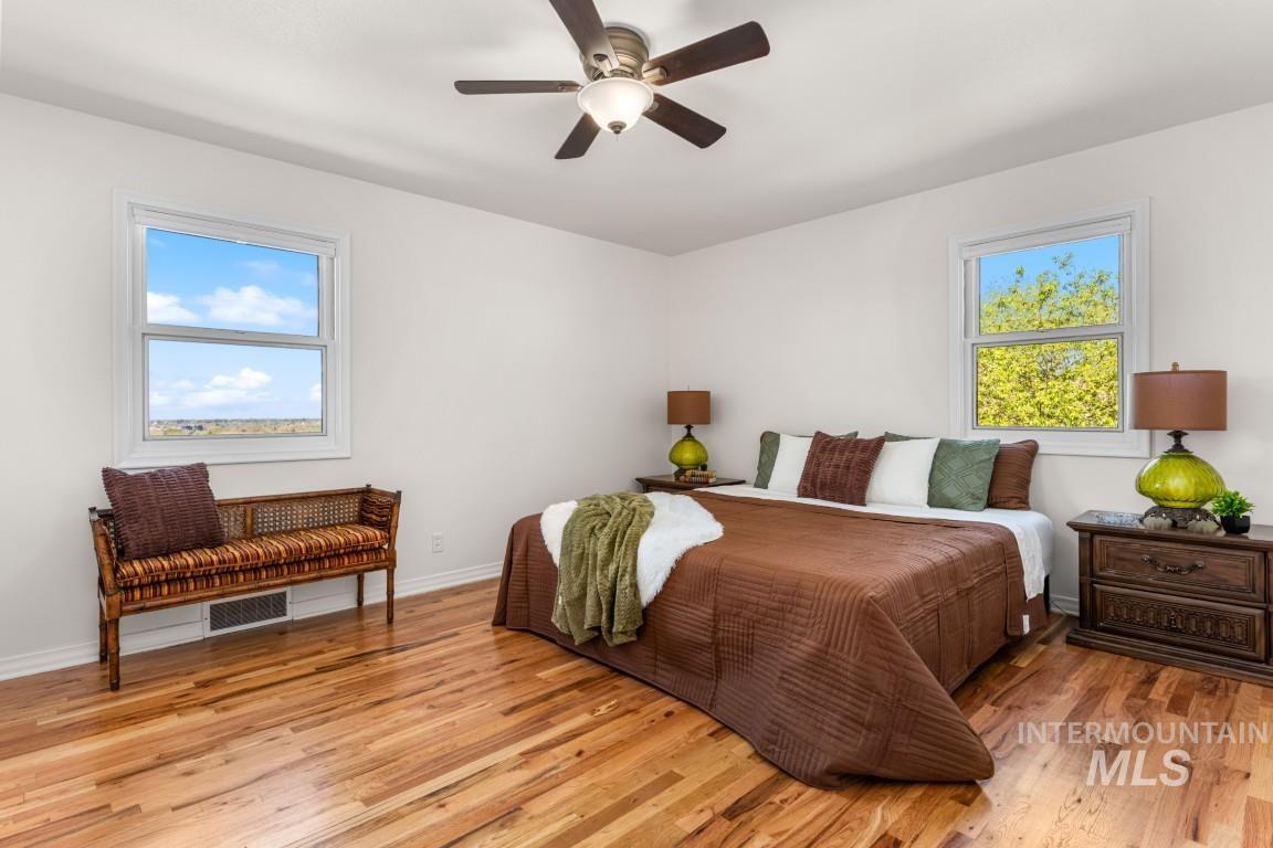 165 W Horizon Dr, Boise, Idaho 83702, 4 Bedrooms, 2 Bathrooms, Residential For Sale, Price $1,360,000,MLS 98983204