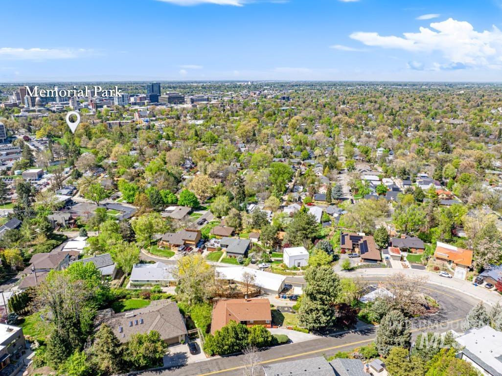 165 W Horizon Dr, Boise, Idaho 83702, 4 Bedrooms, 2 Bathrooms, Residential For Sale, Price $1,360,000,MLS 98983204