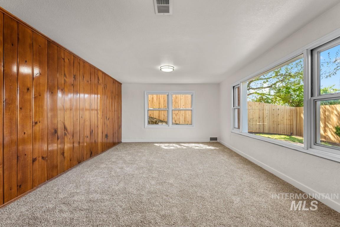 165 W Horizon Dr, Boise, Idaho 83702, 4 Bedrooms, 2 Bathrooms, Residential For Sale, Price $1,260,000, 98983204
