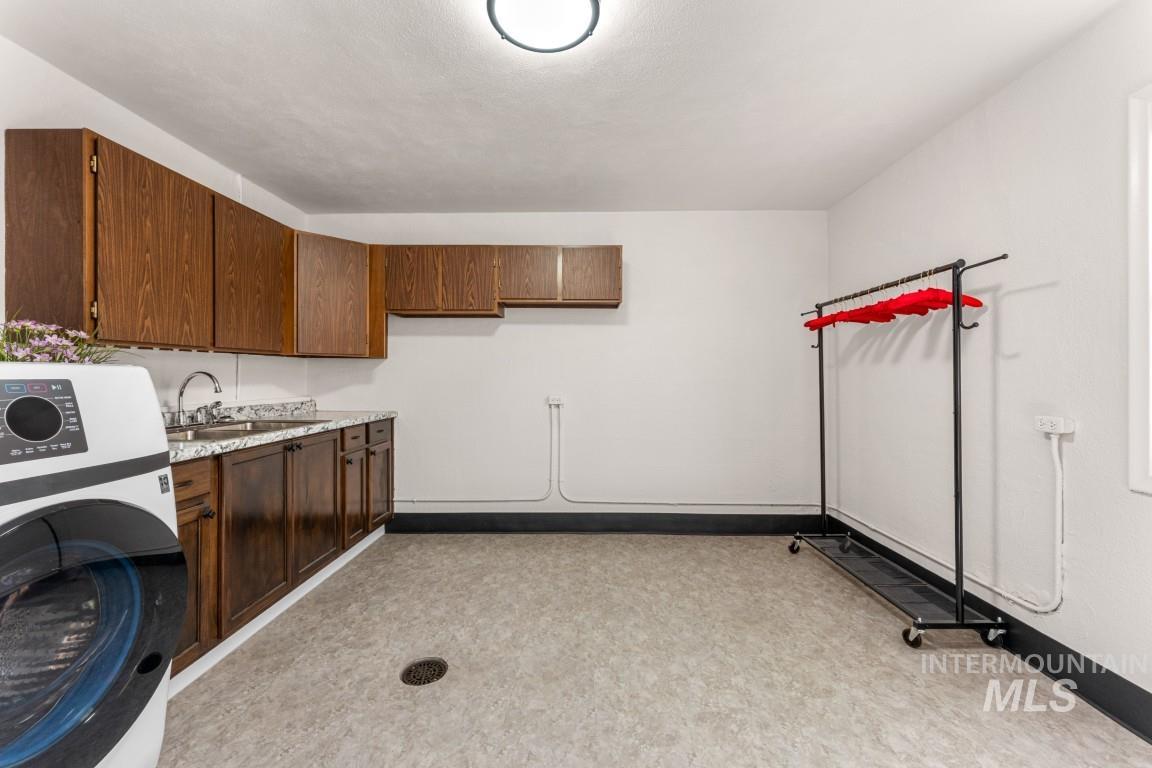 165 W Horizon Dr, Boise, Idaho 83702, 4 Bedrooms, 2 Bathrooms, Residential For Sale, Price $1,360,000,MLS 98983204