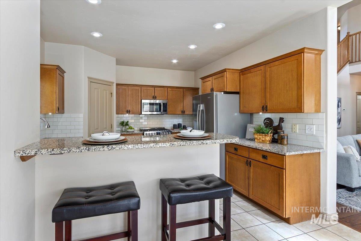 2274 Eastwood Rd, Twin Falls, Idaho 83301, 4 Bedrooms, 2.5 Bathrooms, Residential For Sale, Price $592,900, 98983205