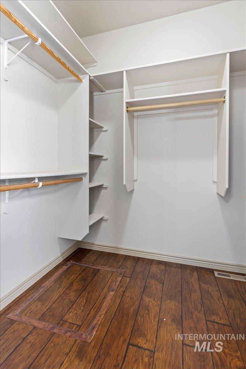 2274 Eastwood Rd, Twin Falls, Idaho 83301, 4 Bedrooms, 2.5 Bathrooms, Residential For Sale, Price $592,900, 98983205