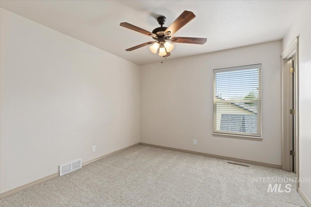 2274 Eastwood Rd, Twin Falls, Idaho 83301, 4 Bedrooms, 2.5 Bathrooms, Residential For Sale, Price $592,900, 98983205