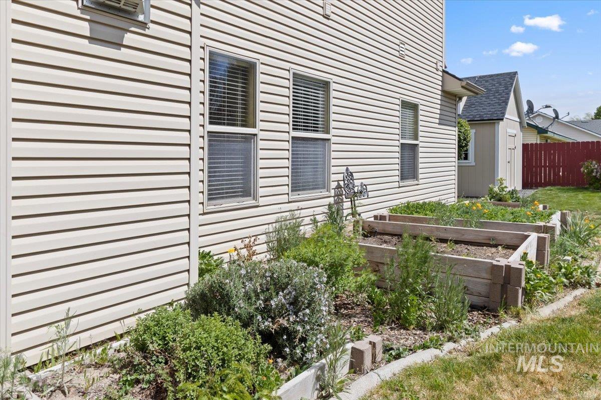 2274 Eastwood Rd, Twin Falls, Idaho 83301, 4 Bedrooms, 2.5 Bathrooms, Residential For Sale, Price $592,900, 98983205