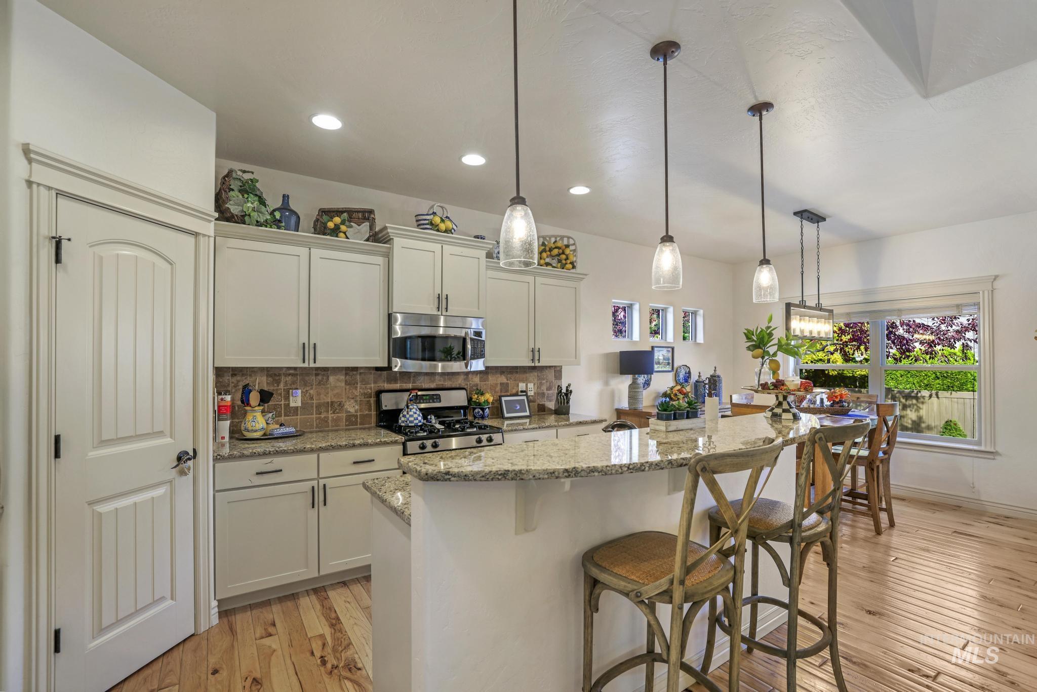 675 Canyon Park Ave, Twin Falls, Idaho 83301, 3 Bedrooms, 2 Bathrooms, Residential For Sale, Price $565,000, 98983208