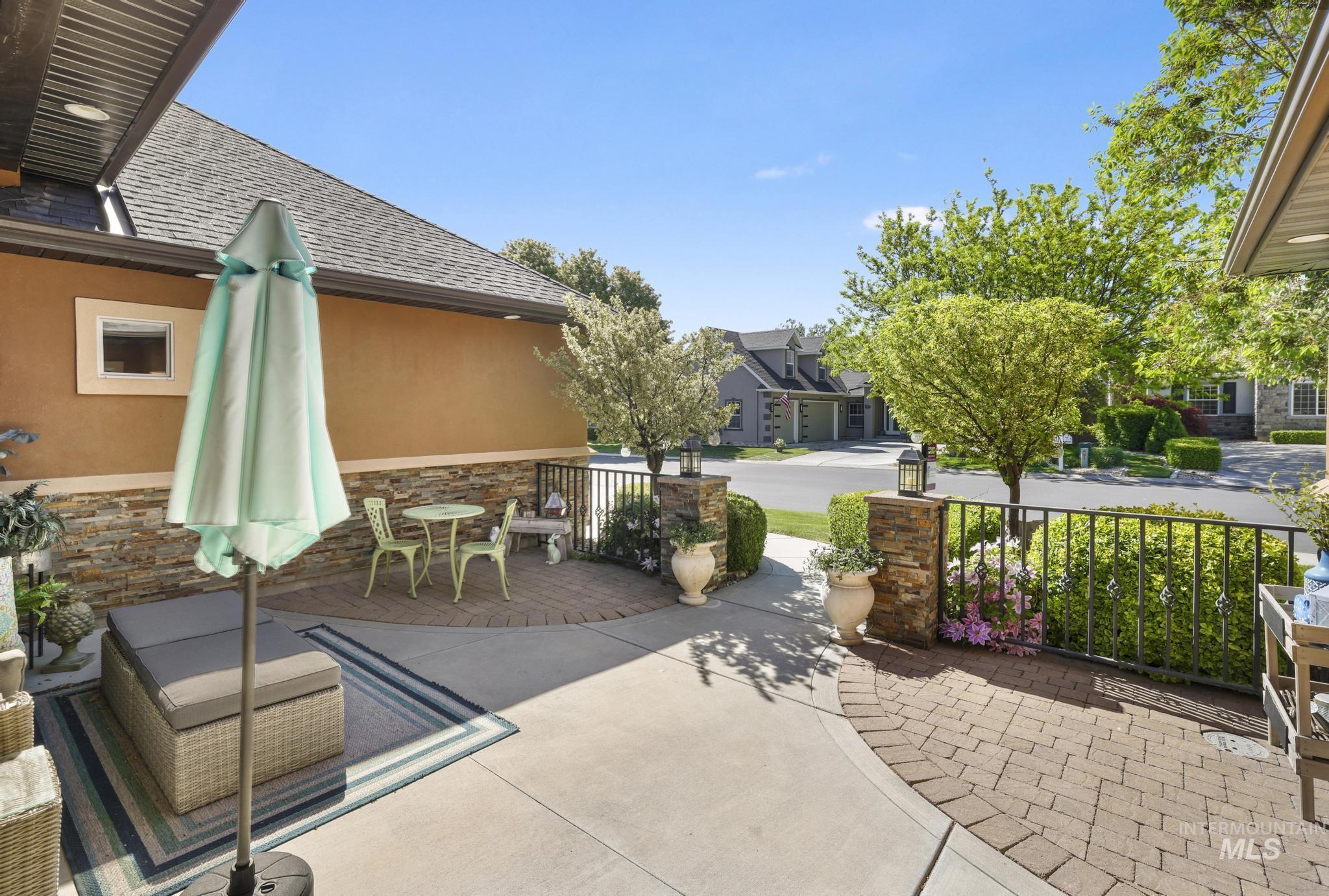 675 Canyon Park Ave, Twin Falls, Idaho 83301, 3 Bedrooms, 2 Bathrooms, Residential For Sale, Price $565,000,MLS 98983208