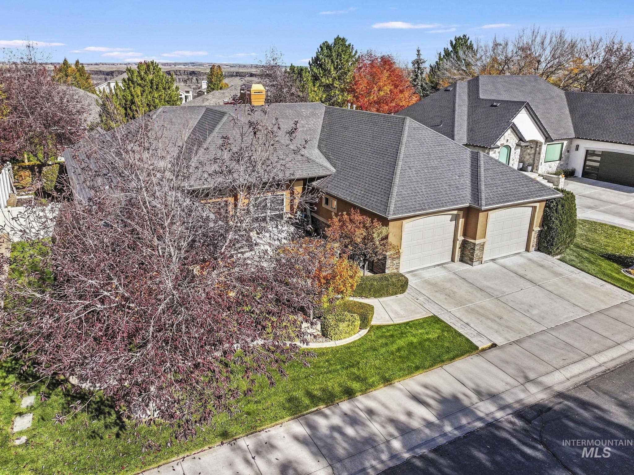 675 Canyon Park Ave, Twin Falls, Idaho 83301, 3 Bedrooms, 2 Bathrooms, Residential For Sale, Price $565,000, 98983208