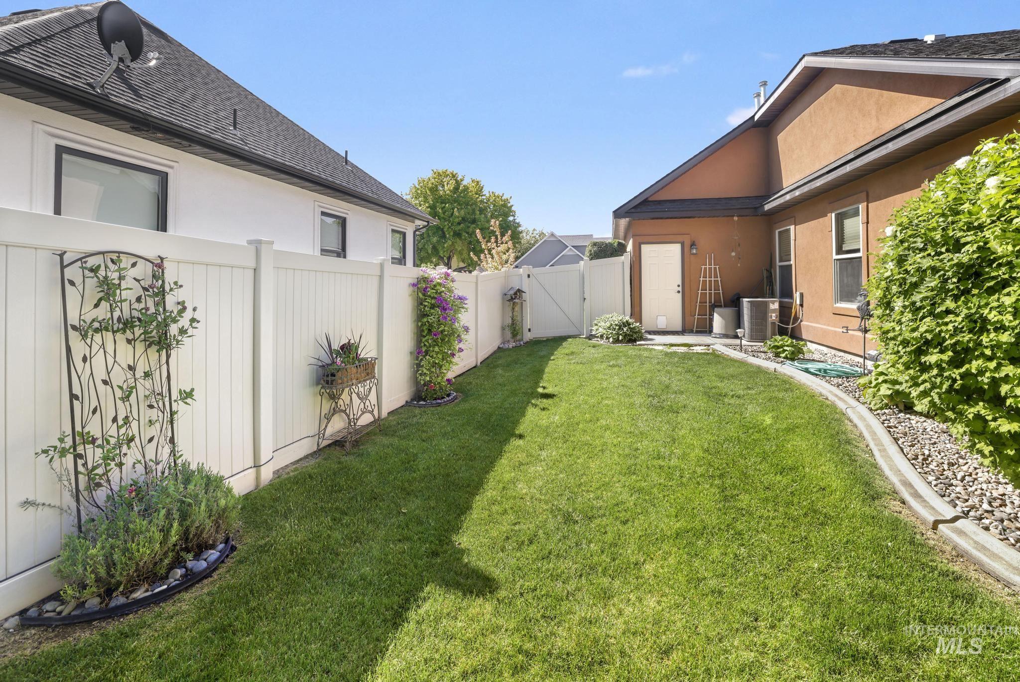 675 Canyon Park Ave, Twin Falls, Idaho 83301, 3 Bedrooms, 2 Bathrooms, Residential For Sale, Price $565,000,MLS 98983208