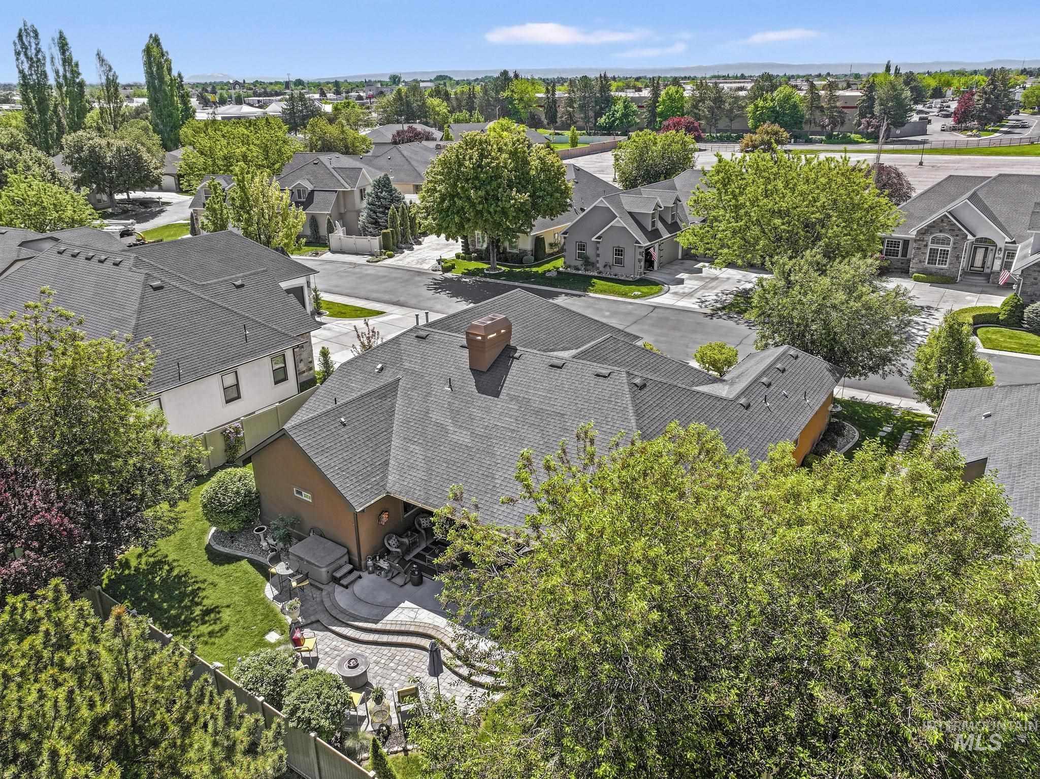 675 Canyon Park Ave, Twin Falls, Idaho 83301, 3 Bedrooms, 2 Bathrooms, Residential For Sale, Price $565,000,MLS 98983208