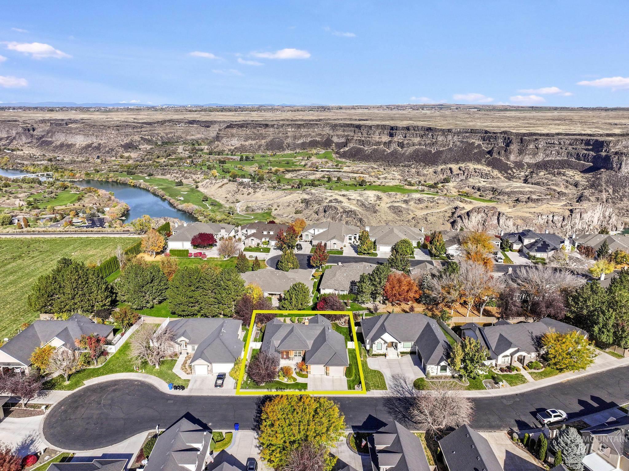 675 Canyon Park Ave, Twin Falls, Idaho 83301, 3 Bedrooms, 2 Bathrooms, Residential For Sale, Price $565,000, 98983208
