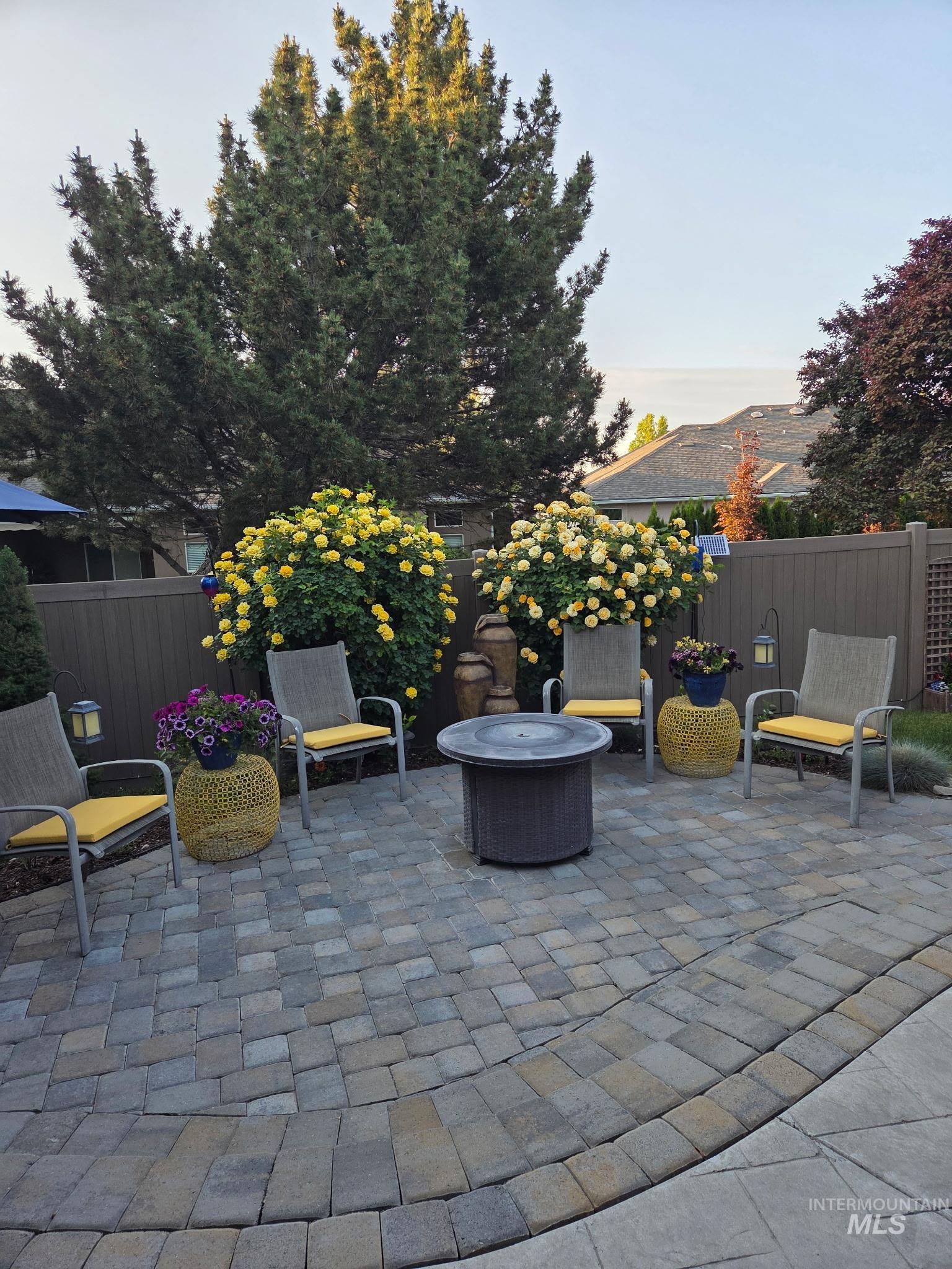 675 Canyon Park Ave, Twin Falls, Idaho 83301, 3 Bedrooms, 2 Bathrooms, Residential For Sale, Price $565,000, 98983208