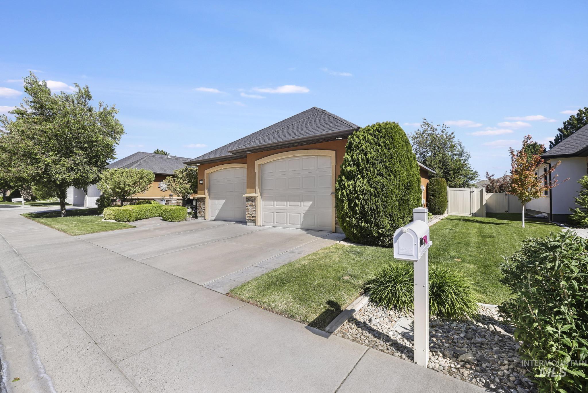 675 Canyon Park Ave, Twin Falls, Idaho 83301, 3 Bedrooms, 2 Bathrooms, Residential For Sale, Price $565,000,MLS 98983208