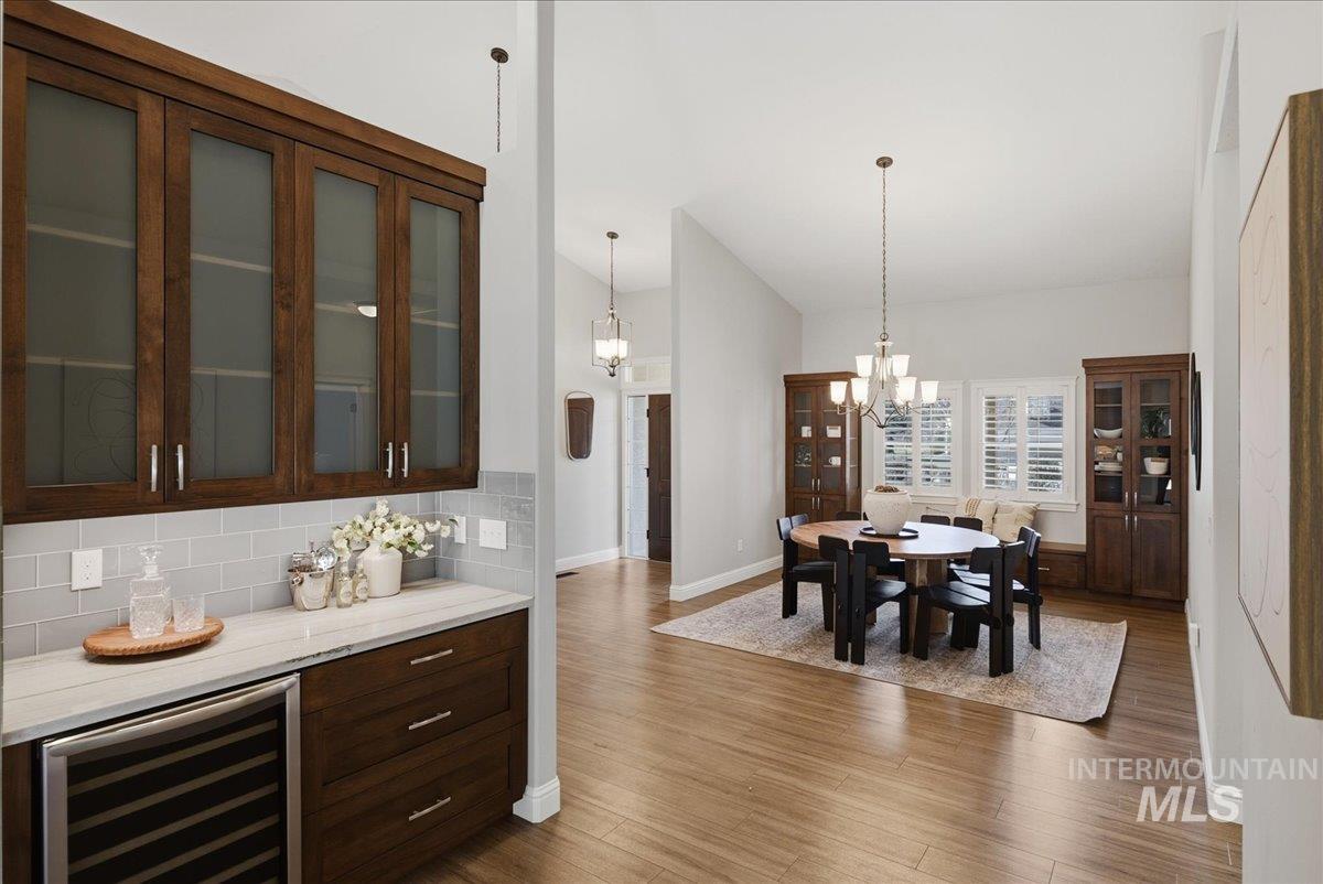570 N Cove Colony Way, Eagle, Idaho 83616, 4 Bedrooms, 3.5 Bathrooms, Residential For Sale, Price $1,699,000, 98983210