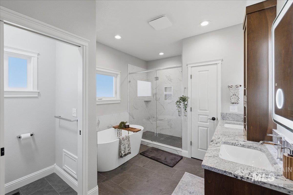 570 N Cove Colony Way, Eagle, Idaho 83616, 4 Bedrooms, 3.5 Bathrooms, Residential For Sale, Price $1,699,000, 98983210