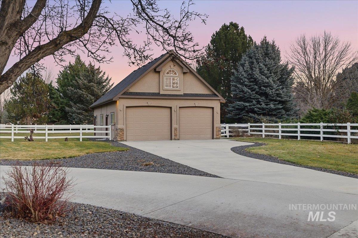 570 N Cove Colony Way, Eagle, Idaho 83616, 4 Bedrooms, 3.5 Bathrooms, Residential For Sale, Price $1,749,900, 98983210