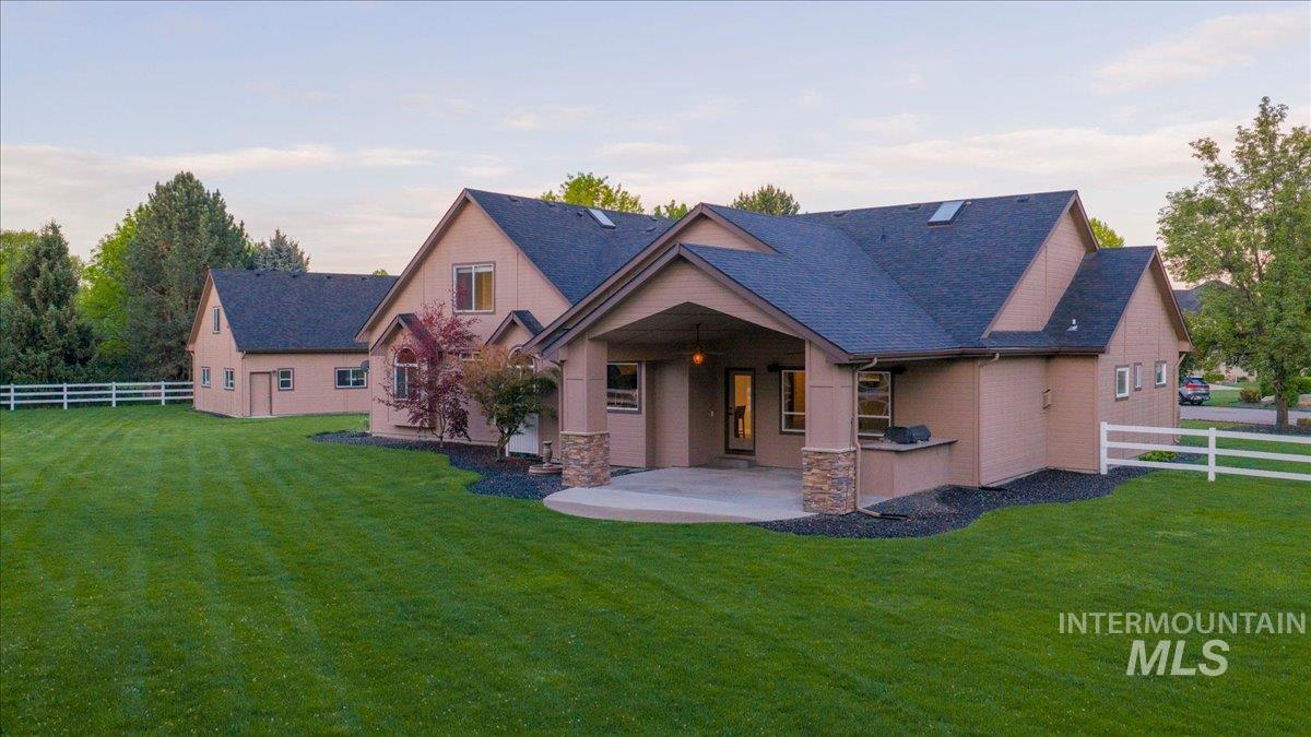570 N Cove Colony Way, Eagle, Idaho 83616, 4 Bedrooms, 3.5 Bathrooms, Residential For Sale, Price $1,699,000, 98983210