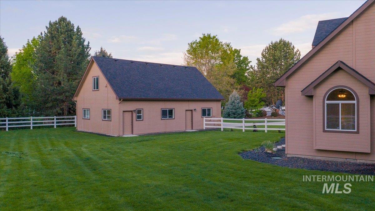 570 N Cove Colony Way, Eagle, Idaho 83616, 4 Bedrooms, 3.5 Bathrooms, Residential For Sale, Price $1,699,000, 98983210