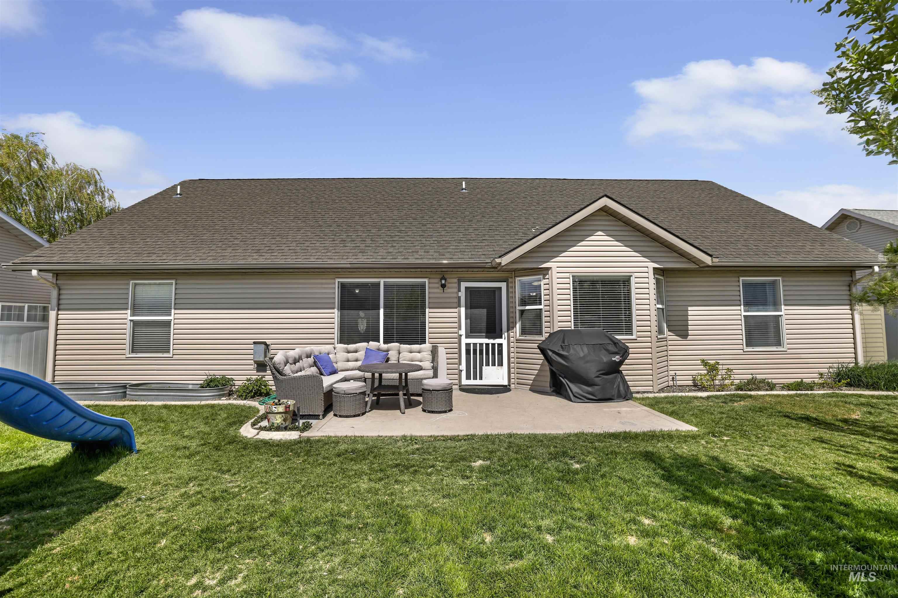 2662 Joshua Way, Twin Falls, Idaho 83301, 3 Bedrooms, 3 Bathrooms, Residential For Sale, Price $499,999, 98983213