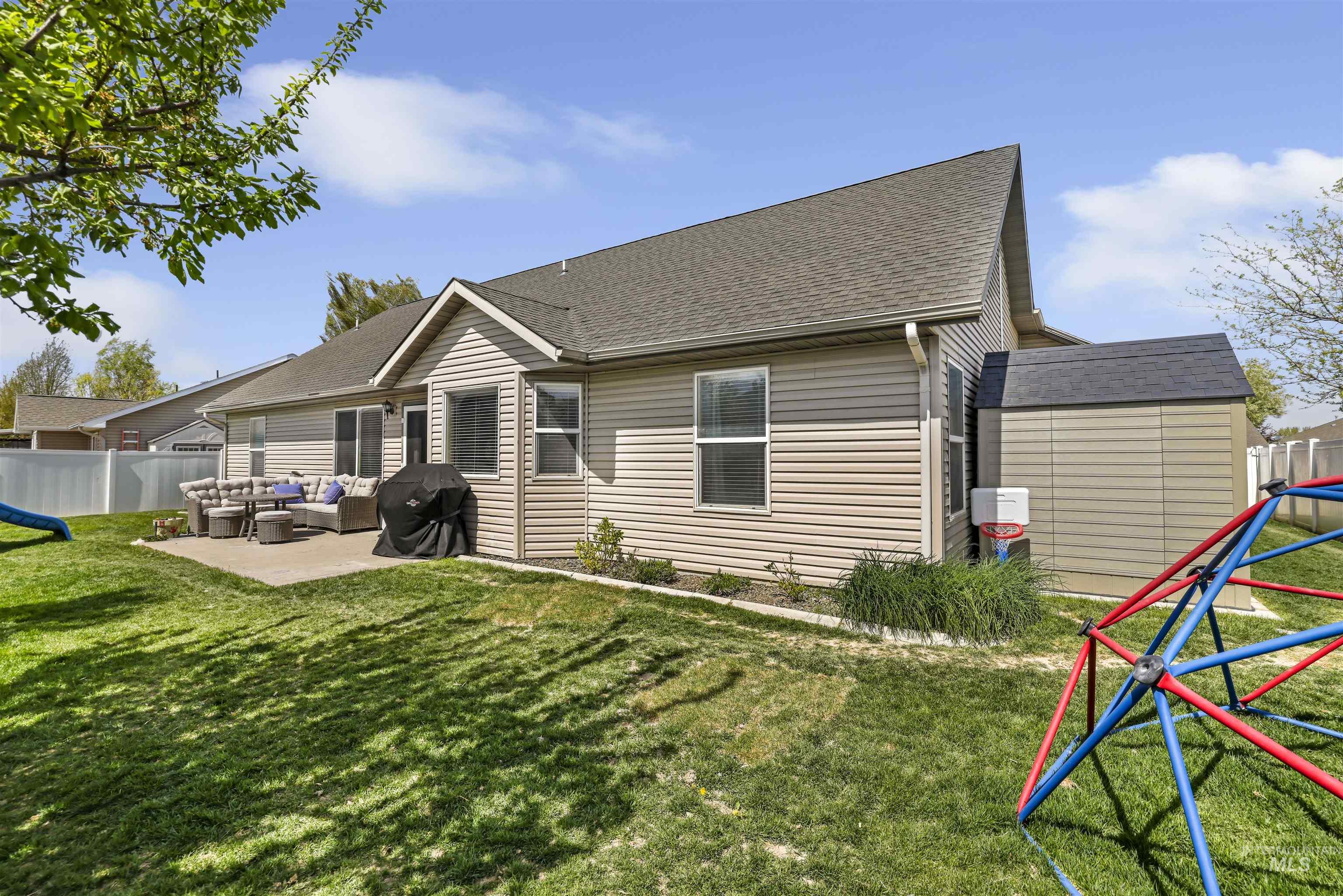 2662 Joshua Way, Twin Falls, Idaho 83301, 3 Bedrooms, 3 Bathrooms, Residential For Sale, Price $499,999, 98983213