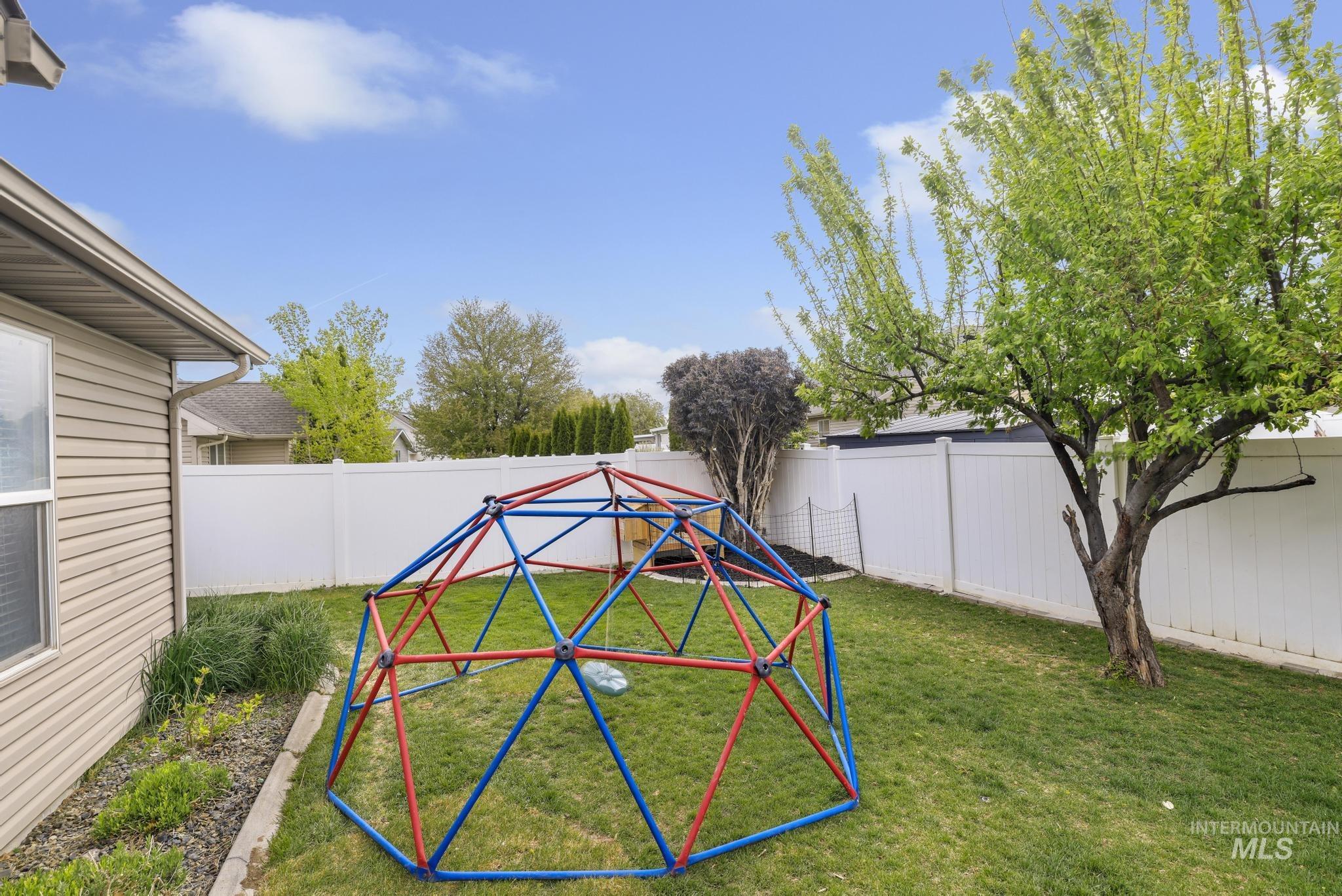 2662 Joshua Way, Twin Falls, Idaho 83301, 3 Bedrooms, 3 Bathrooms, Residential For Sale, Price $499,999,MLS 98983213