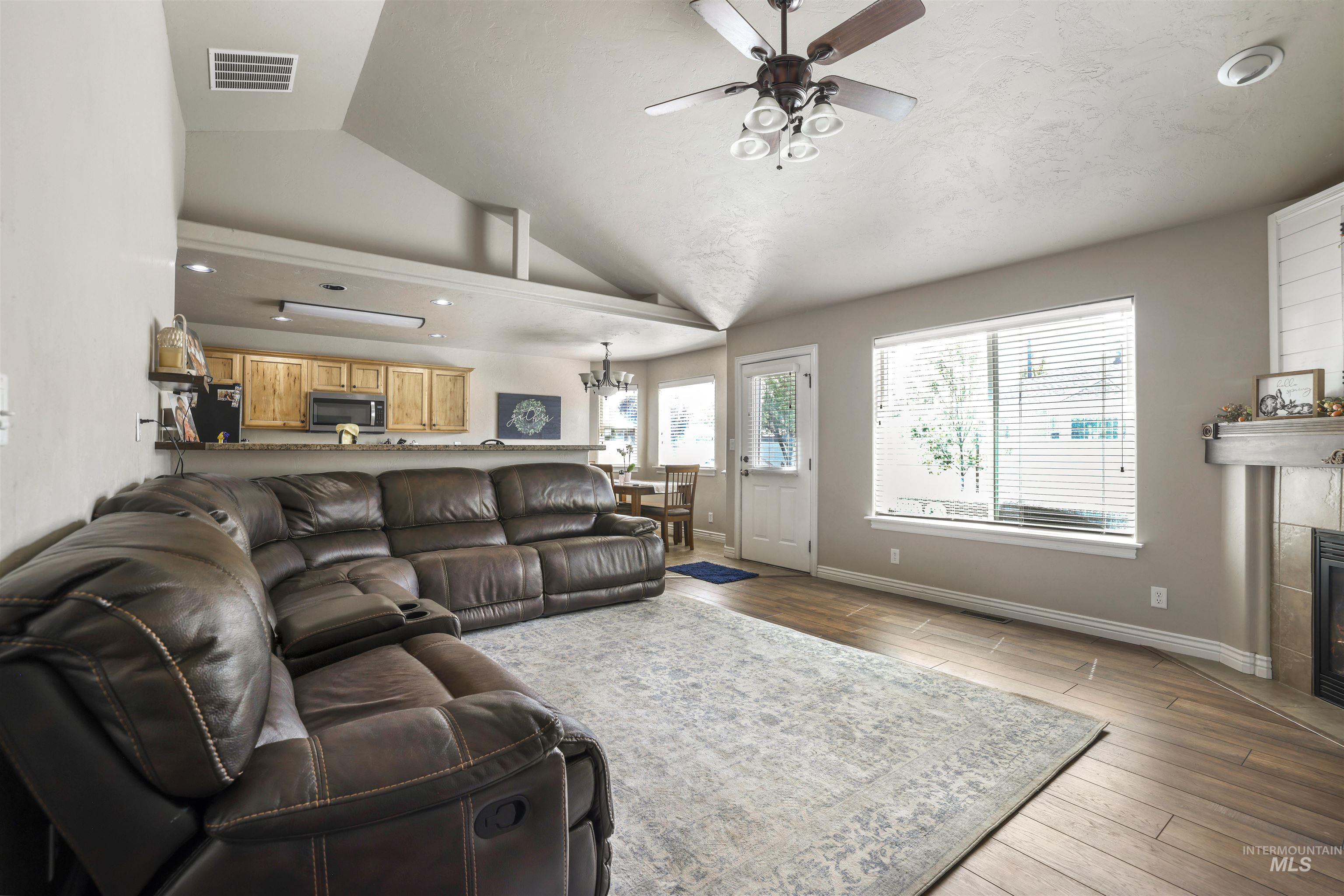 2662 Joshua Way, Twin Falls, Idaho 83301, 3 Bedrooms, 3 Bathrooms, Residential For Sale, Price $499,999, 98983213