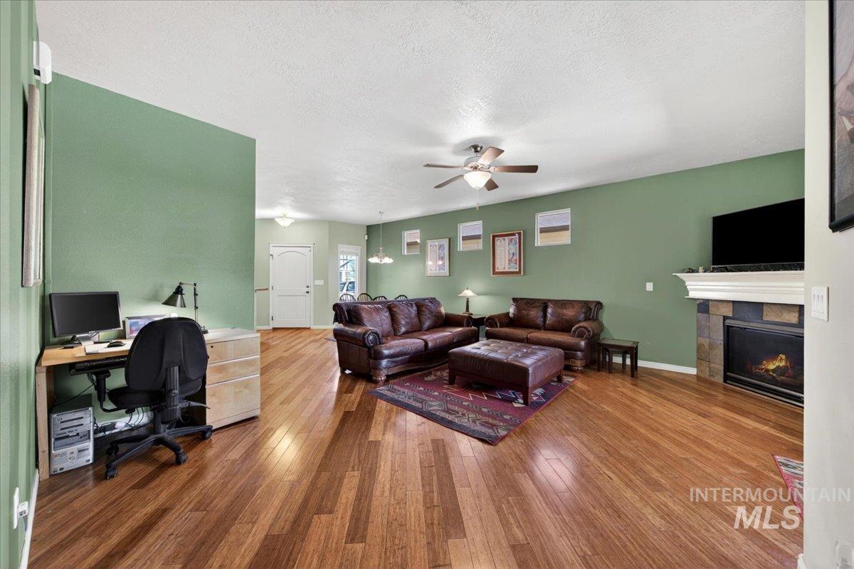 1311 W Sanetta St, Nampa, Idaho 83651, 3 Bedrooms, 2 Bathrooms, Residential For Sale, Price $350,000,MLS 98983215