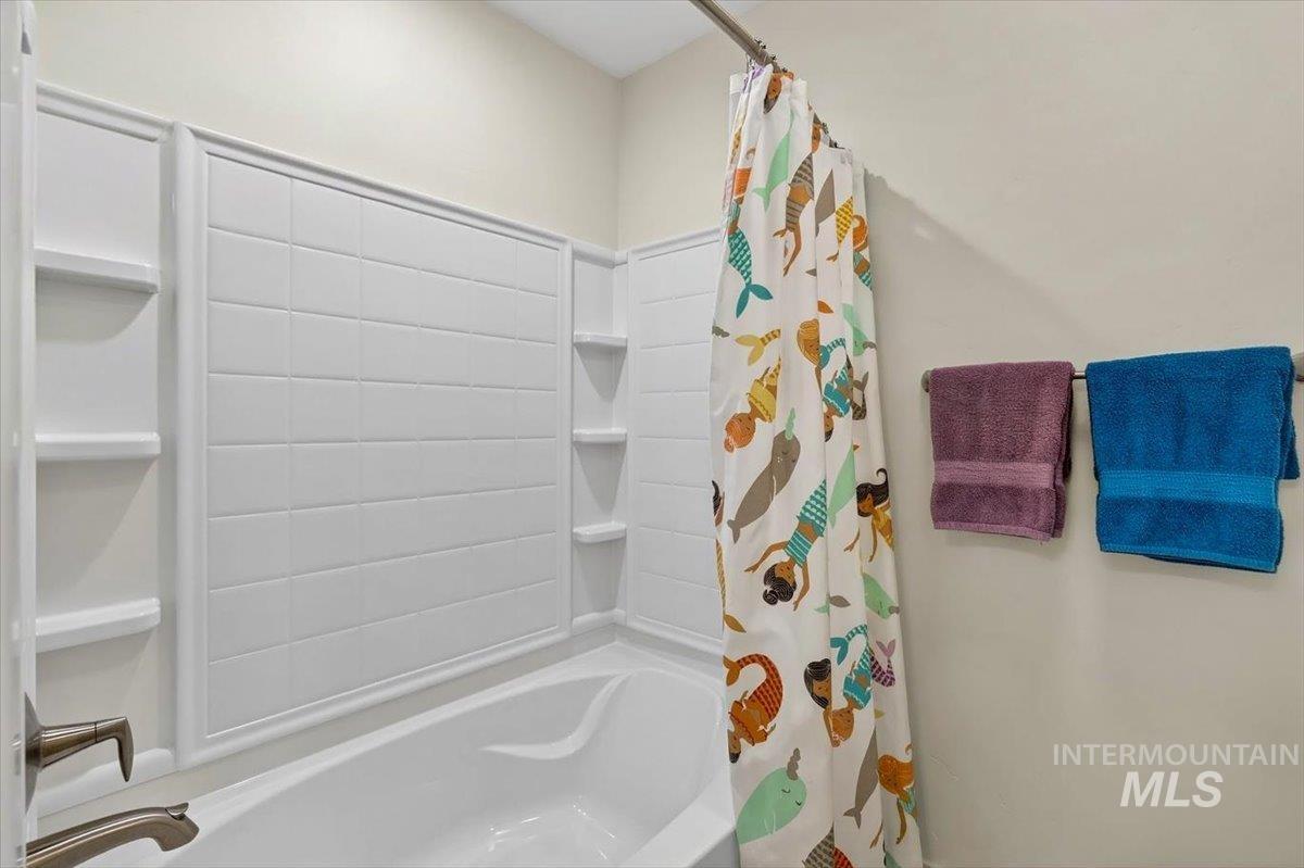 6718 S Cadence Ave, Meridian, Idaho 83642, 4 Bedrooms, 3 Bathrooms, Residential For Sale, Price $859,000,MLS 98983216