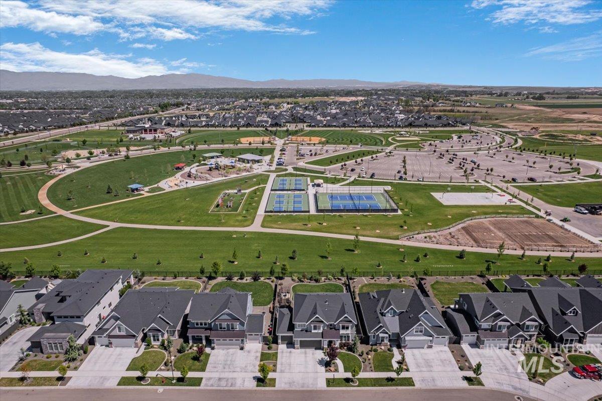 6718 S Cadence Ave, Meridian, Idaho 83642, 4 Bedrooms, 3 Bathrooms, Residential For Sale, Price $859,000,MLS 98983216