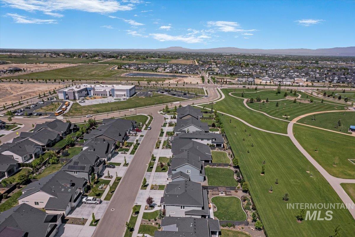 6718 S Cadence Ave, Meridian, Idaho 83642, 4 Bedrooms, 3 Bathrooms, Residential For Sale, Price $859,000,MLS 98983216