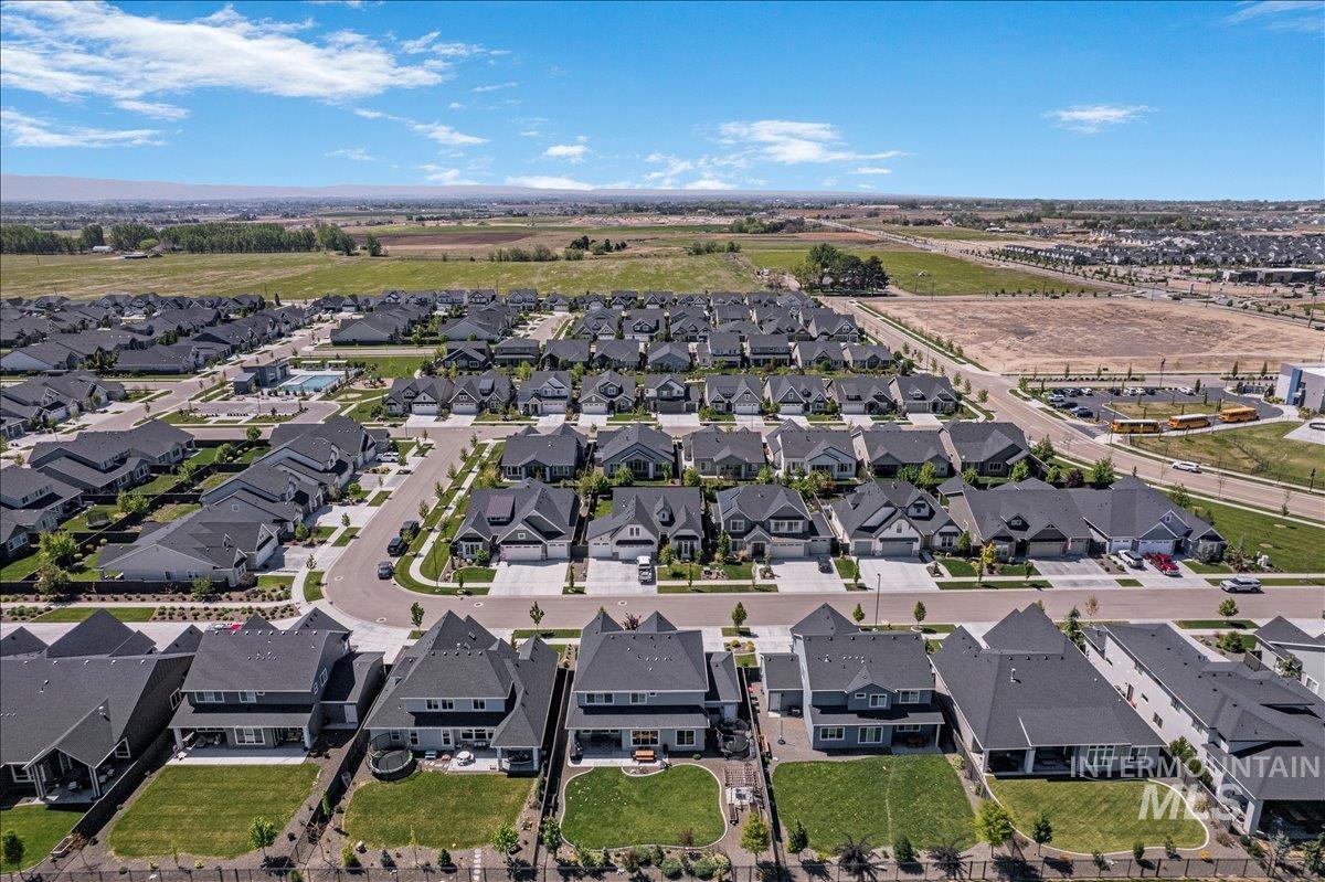 6718 S Cadence Ave, Meridian, Idaho 83642, 4 Bedrooms, 3 Bathrooms, Residential For Sale, Price $859,000,MLS 98983216