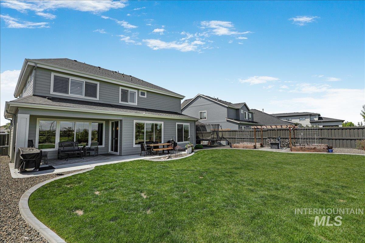 6718 S Cadence Ave, Meridian, Idaho 83642, 4 Bedrooms, 3 Bathrooms, Residential For Sale, Price $859,000,MLS 98983216