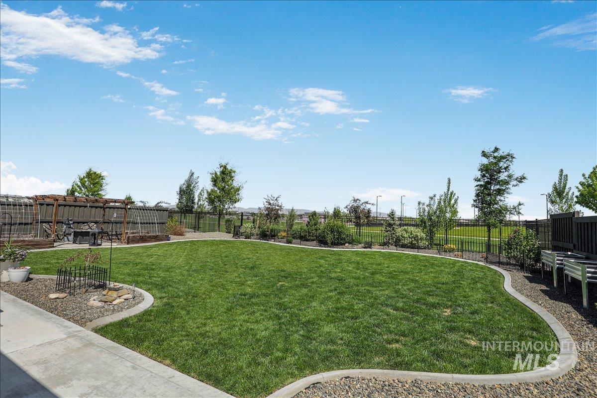 6718 S Cadence Ave, Meridian, Idaho 83642, 4 Bedrooms, 3 Bathrooms, Residential For Sale, Price $859,000,MLS 98983216