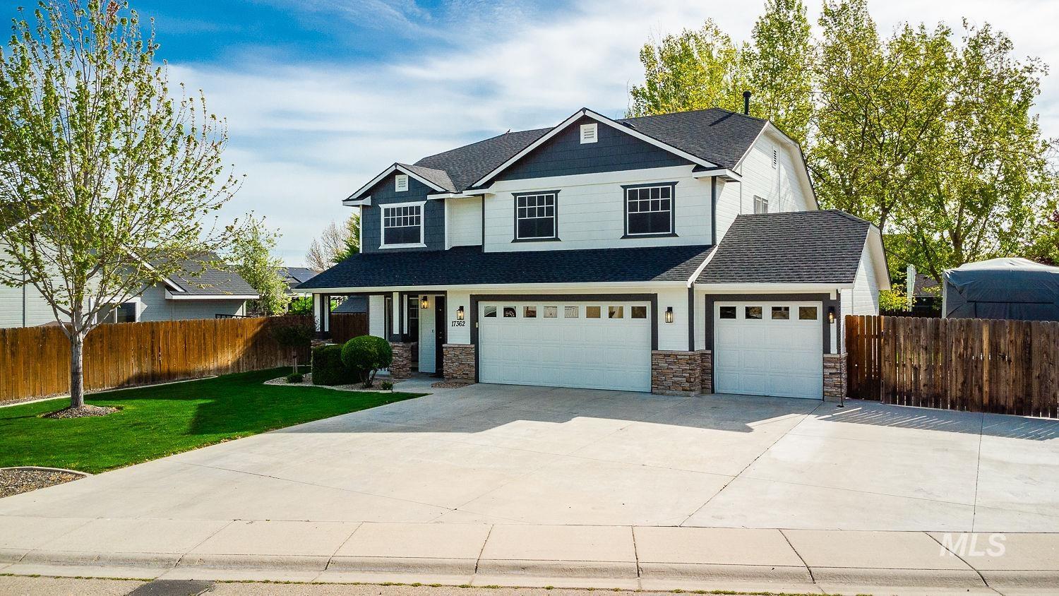 17362 N Midsummers Ln, Nampa, Idaho 83687, 4 Bedrooms, 2.5 Bathrooms, Residential For Sale, Price $459,900,MLS 98983220