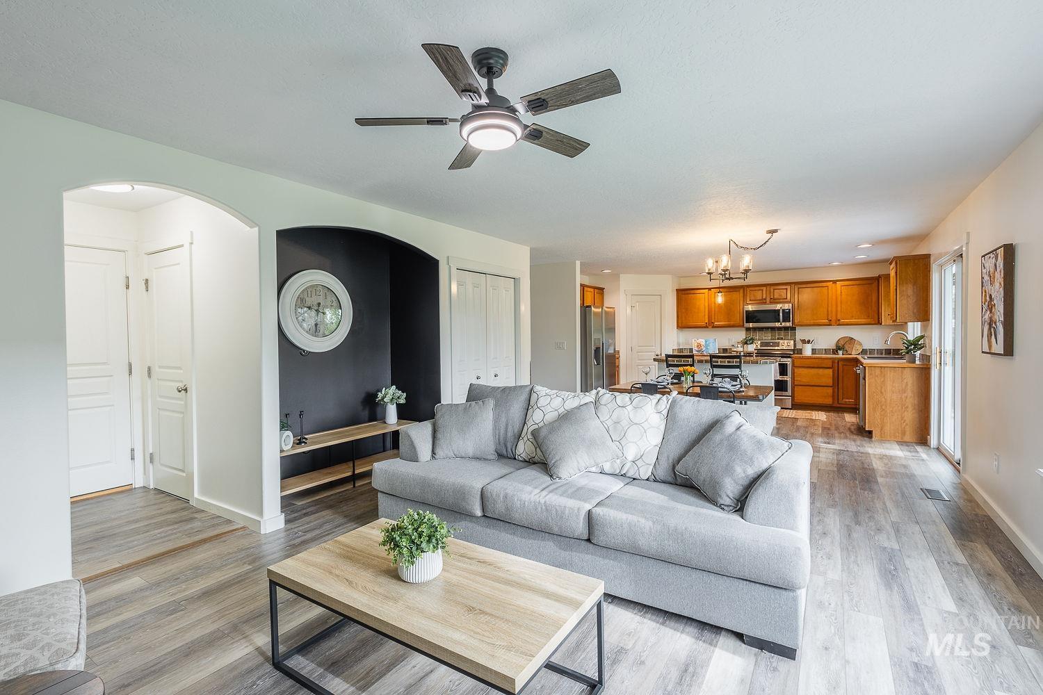 17362 N Midsummers Ln, Nampa, Idaho 83687, 4 Bedrooms, 2.5 Bathrooms, Residential For Sale, Price $459,900,MLS 98983220