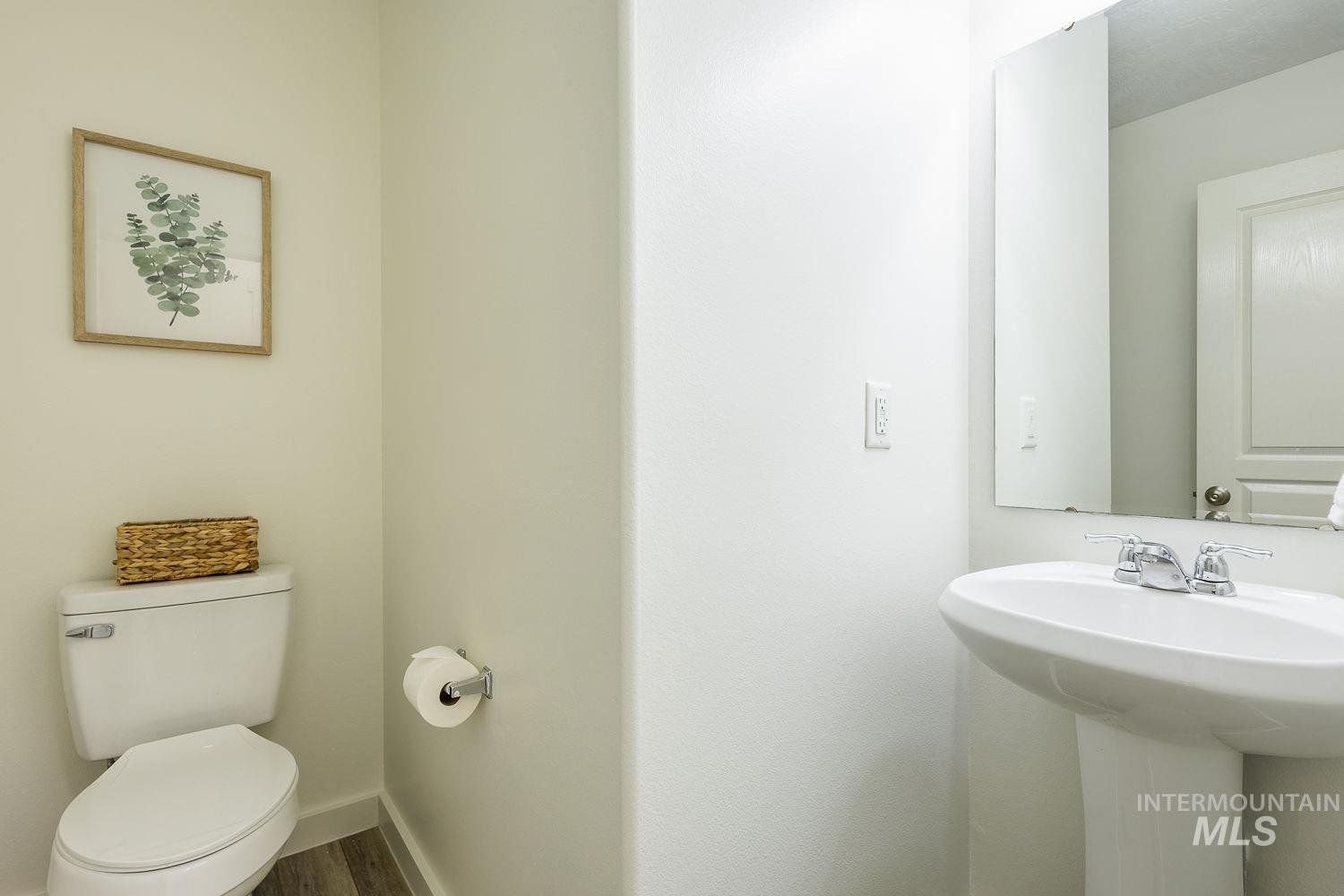 17362 N Midsummers Ln, Nampa, Idaho 83687, 4 Bedrooms, 2.5 Bathrooms, Residential For Sale, Price $459,900,MLS 98983220