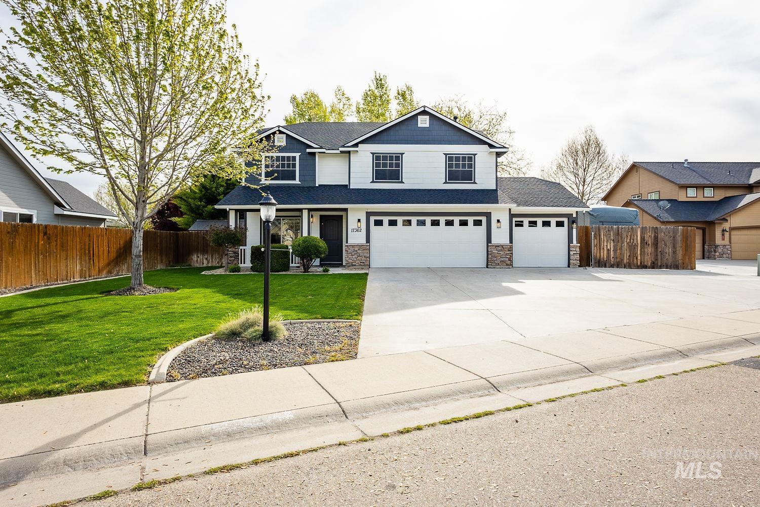 17362 N Midsummers Ln, Nampa, Idaho 83687, 4 Bedrooms, 2.5 Bathrooms, Residential For Sale, Price $459,900,MLS 98983220