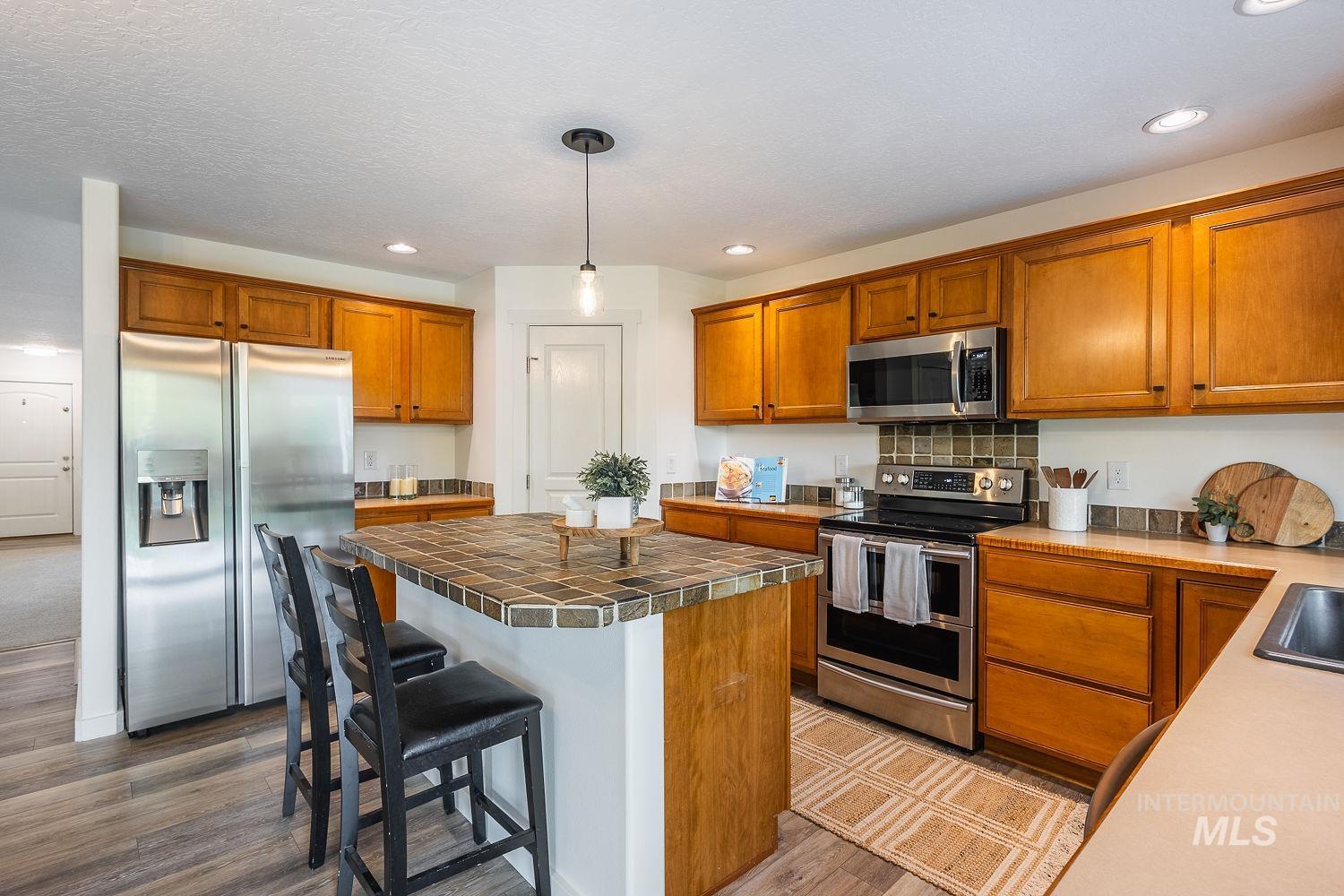 17362 N Midsummers Ln, Nampa, Idaho 83687, 4 Bedrooms, 2.5 Bathrooms, Residential For Sale, Price $459,900,MLS 98983220