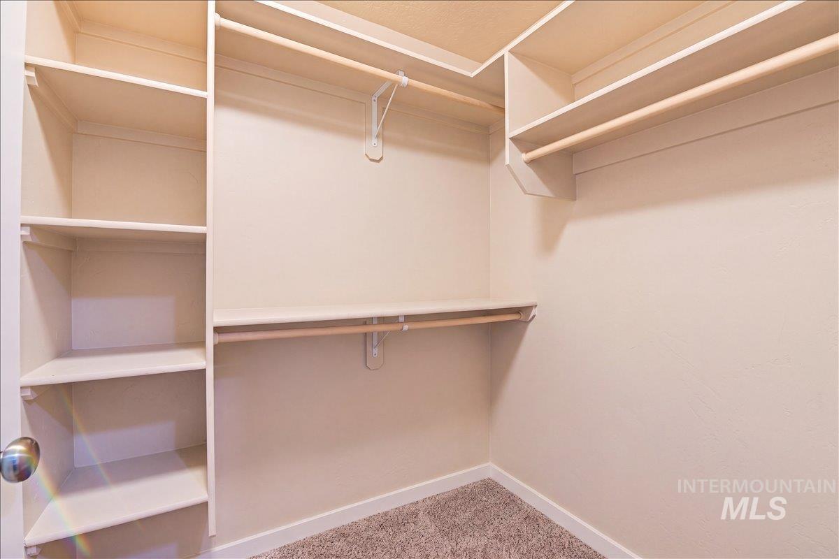 4406 S Axiom Ave, Boise, Idaho 83716, 3 Bedrooms, 2.5 Bathrooms, Residential For Sale, Price $549,990, 98983224