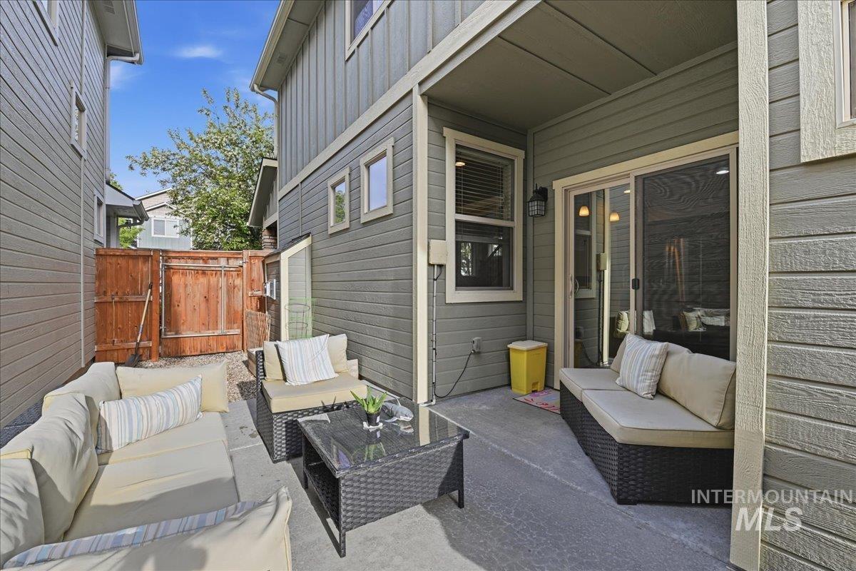 4406 S Axiom Ave, Boise, Idaho 83716, 3 Bedrooms, 2.5 Bathrooms, Residential For Sale, Price $549,990, 98983224