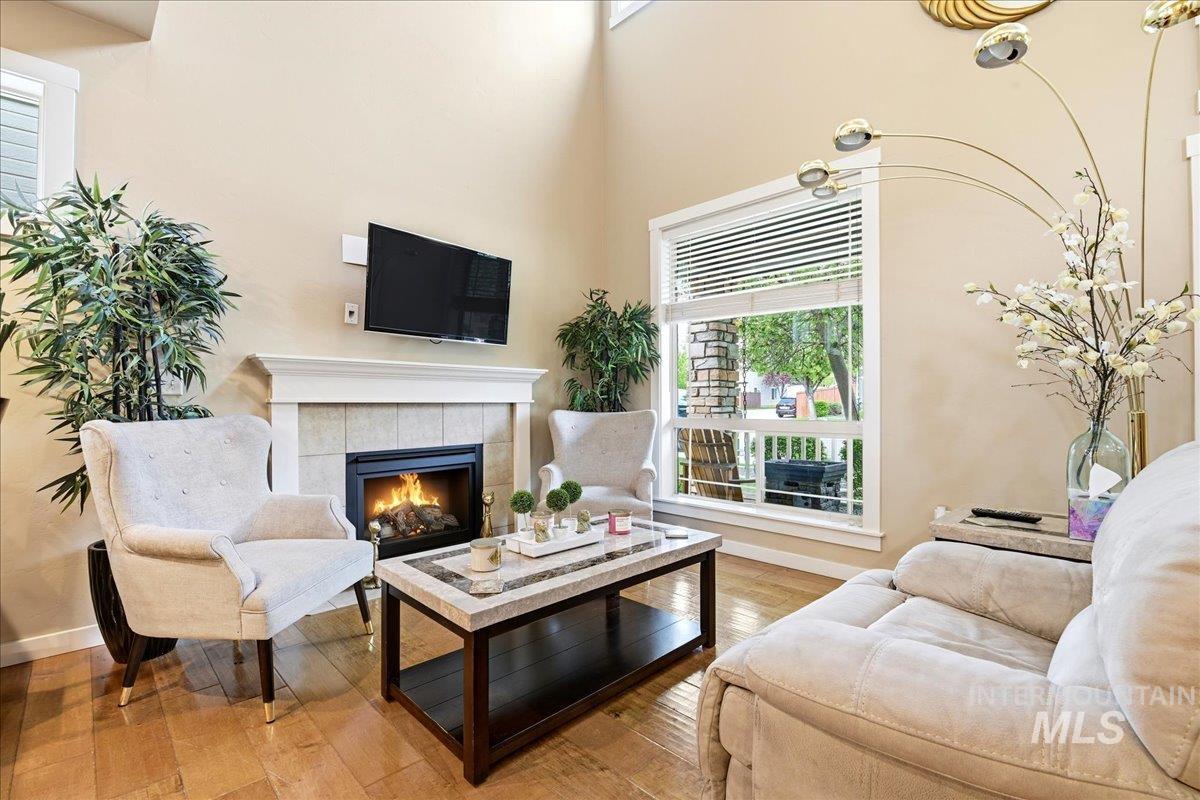 4406 S Axiom Ave, Boise, Idaho 83716, 3 Bedrooms, 2.5 Bathrooms, Residential For Sale, Price $549,990, 98983224