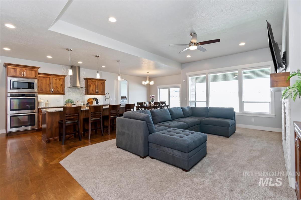 5073 S Marsala Way, Meridian, Idaho 83642, 5 Bedrooms, 3 Bathrooms, Residential For Sale, Price $750,000, 98983225