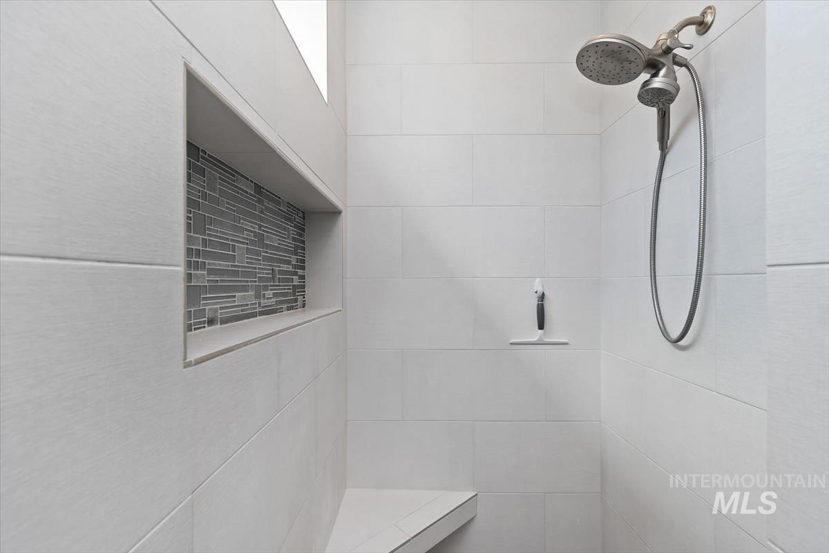 5073 S Marsala Way, Meridian, Idaho 83642, 5 Bedrooms, 3 Bathrooms, Residential For Sale, Price $750,000, 98983225