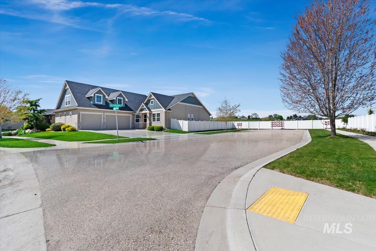 5073 S Marsala Way, Meridian, Idaho 83642, 5 Bedrooms, 3 Bathrooms, Residential For Sale, Price $750,000, 98983225