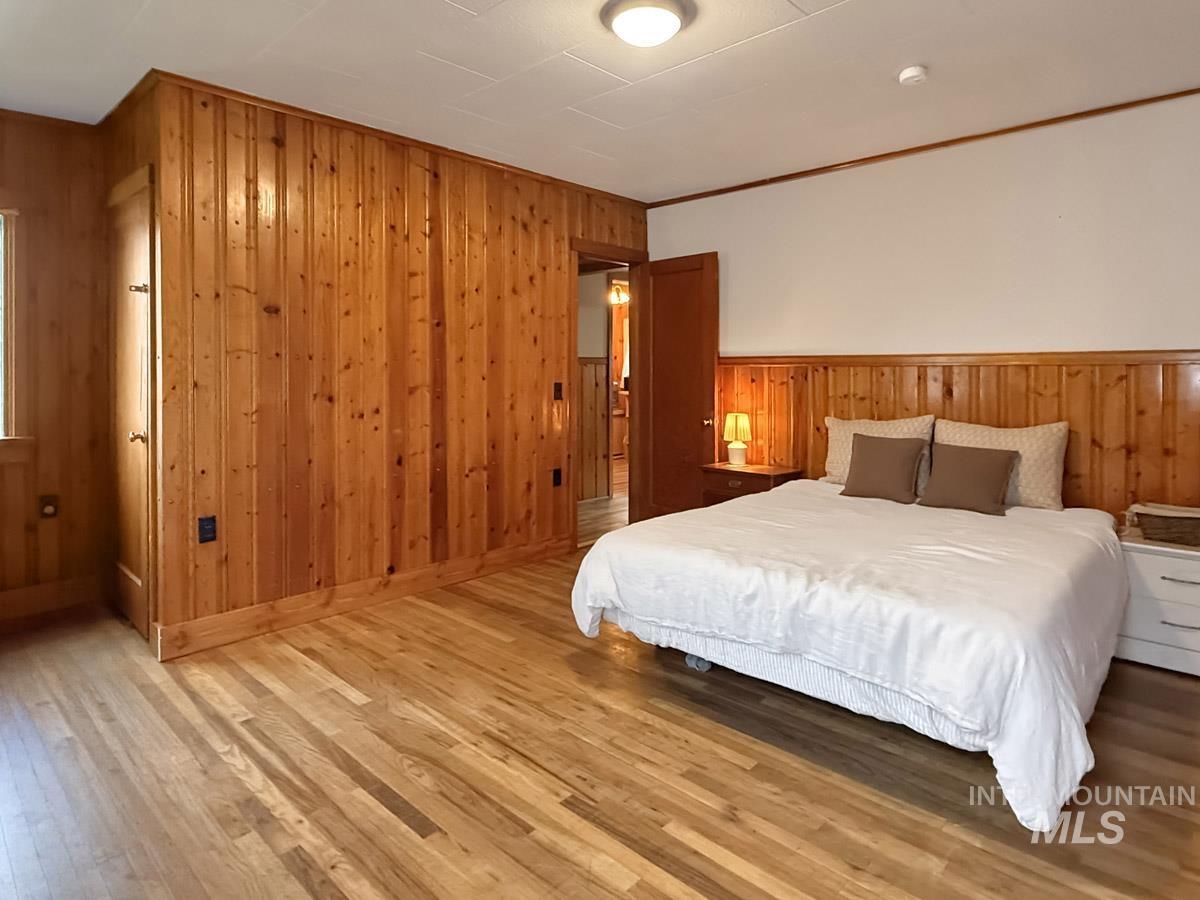 110 W Market Street, Cascade, Idaho 83611, 3 Bedrooms, 1 Bathroom, Residential For Sale, Price $339,000,MLS 98983226