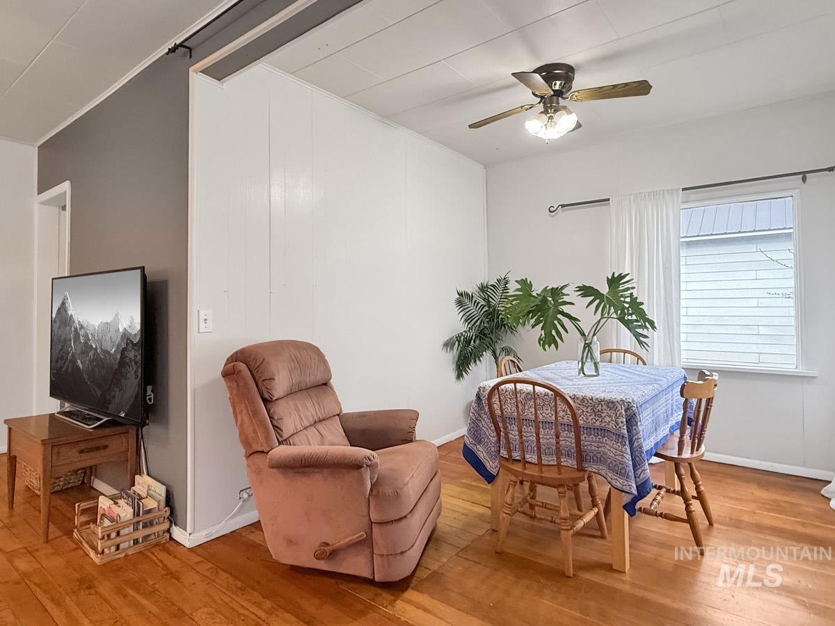 110 W Market Street, Cascade, Idaho 83611, 3 Bedrooms, 1 Bathroom, Residential For Sale, Price $339,000,MLS 98983226