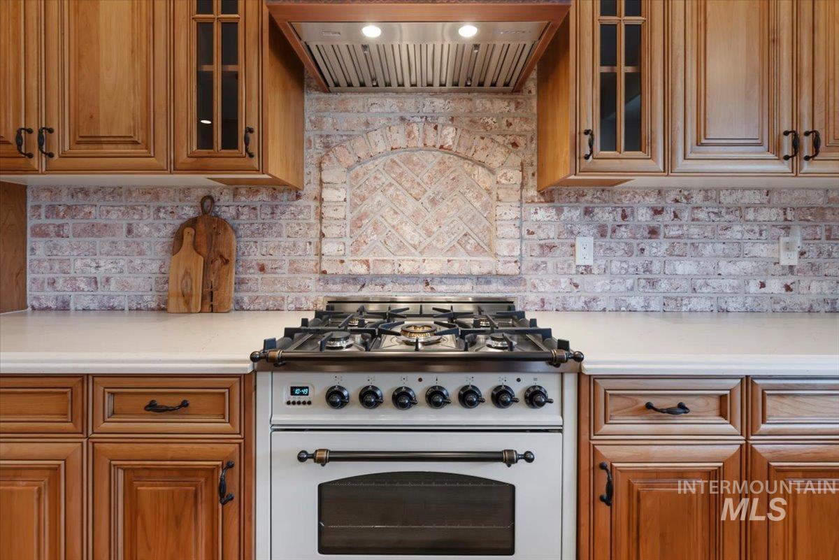 2016 E Mainacht St, Meridian, Idaho 83642, 3 Bedrooms, 2.5 Bathrooms, Residential For Sale, Price $749,900, 98983227