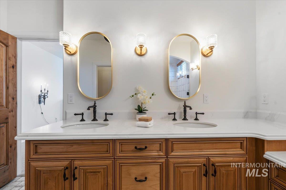 2016 E Mainacht St, Meridian, Idaho 83642, 3 Bedrooms, 2.5 Bathrooms, Residential For Sale, Price $749,900, 98983227