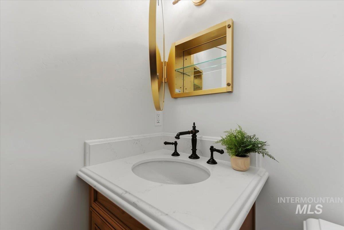 2016 E Mainacht St, Meridian, Idaho 83642, 3 Bedrooms, 2.5 Bathrooms, Residential For Sale, Price $749,900, 98983227